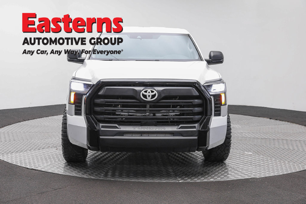 Used 2022 Toyota Tundra SR w/ SR Tow Package RWD image 4