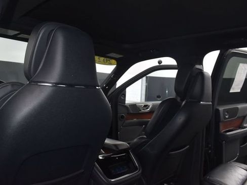 Used 2023 Lincoln Navigator Reserve AWD/4WD image 22