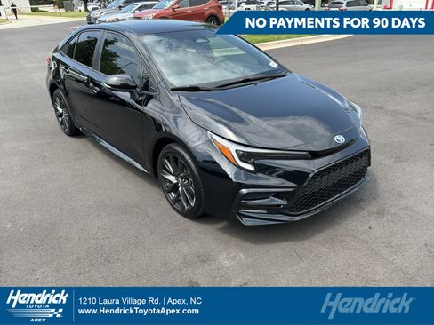 Used 2024 Toyota Corolla SE FWD image 1