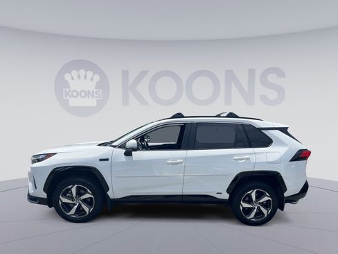 Used 2023 Toyota RAV4 SE w/ Weather & Moonroof Package AWD/4WD image 2
