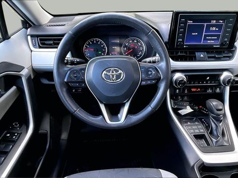 Certified 2021 Toyota RAV4 XLE w/ Convenience Package AWD/4WD image 6
