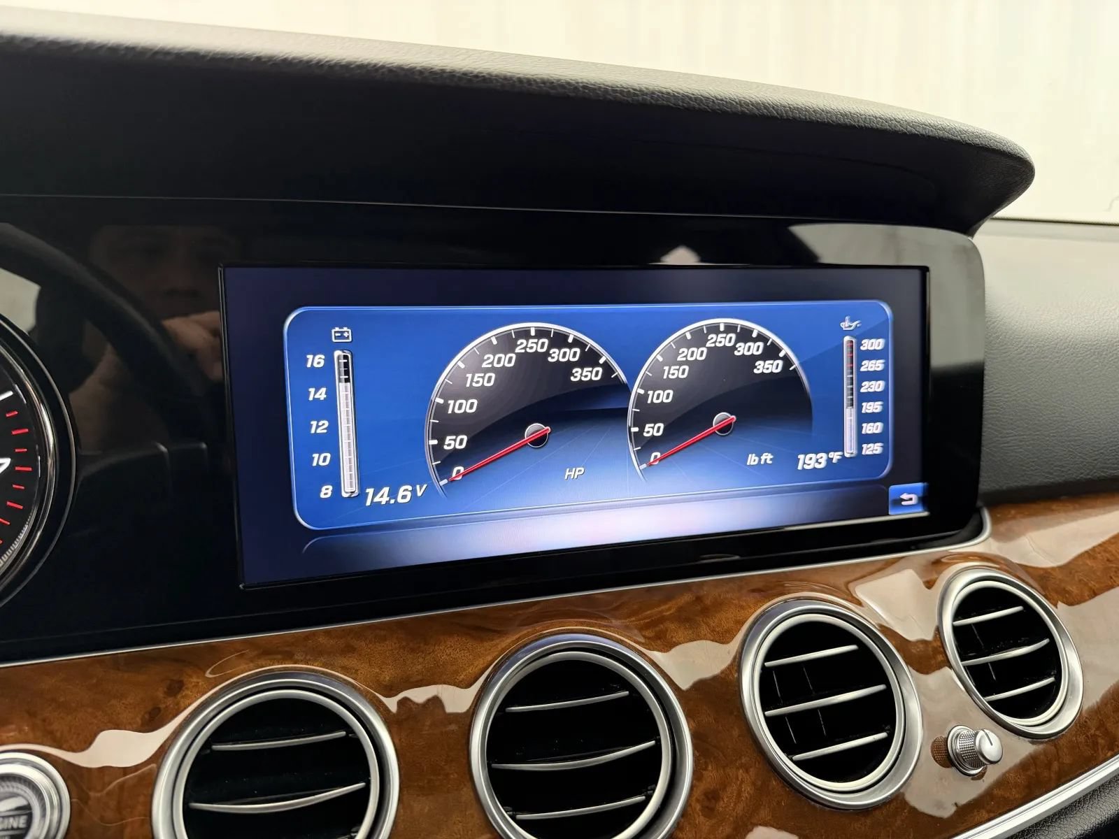 Used 2019 Mercedes-Benz E 450 4MATIC Wagon image 40