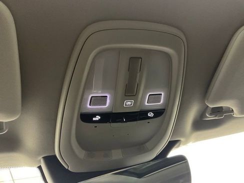 Certified 2024 Volvo XC90 B5 Core w/ Protection Package Premier image 18