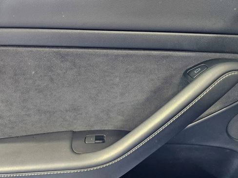 Used 2023 Tesla Model 3 Standard Range RWD image 11