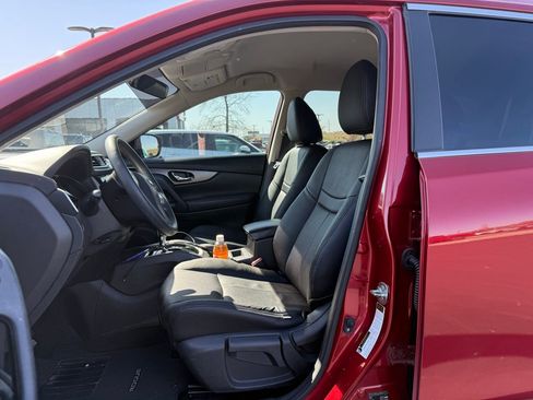 Used 2015 Nissan Rogue S image 8