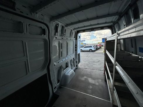 Used 2023 Mercedes-Benz Sprinter 2500 w/ Parking Package image 21