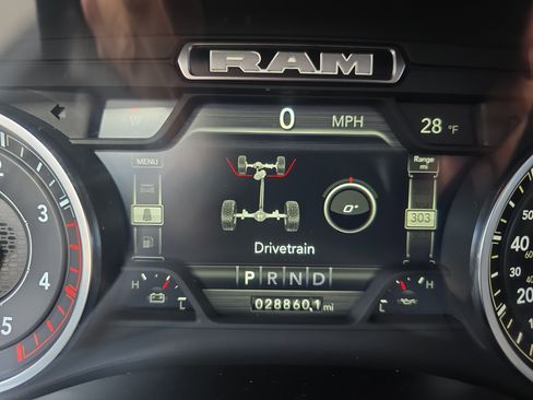 Used 2024 RAM 2500 Laramie image 24