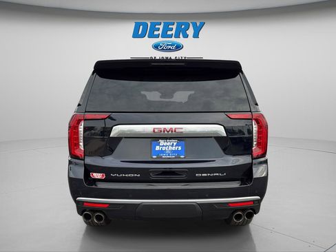 Used 2023 GMC Yukon Denali AWD/4WD image 14