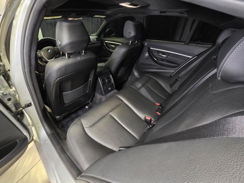 Used 2018 BMW 340i xDrive Sedan AWD/4WD image 43