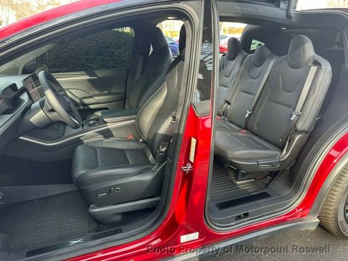 Used 2025 Tesla Model X image 27