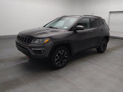 Used 2019 Jeep Compass Trailhawk AWD/4WD image 2