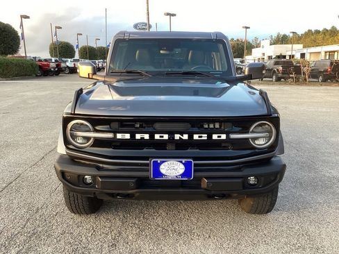 Used 2022 Ford Bronco Outer Banks image 2