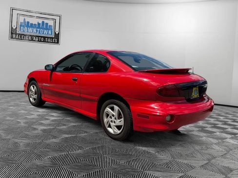 Used 2002 Pontiac Sunfire SE w/ Sun & Sound Pkg FWD image 8