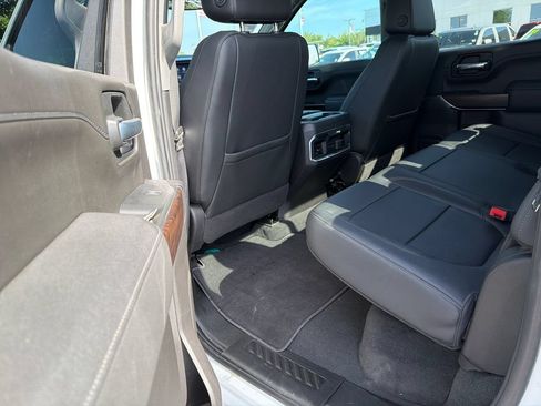Used 2022 GMC Sierra 1500 SLT w/ SLT Premium Package AWD/4WD image 12