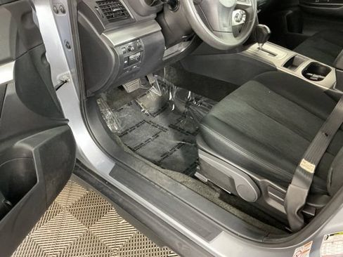 Used 2014 Subaru Outback 2.5i w/ Alloy Wheel Package AWD/4WD image 14