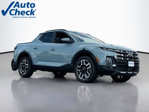 Used 2025 Hyundai Santa Cruz Limited AWD/4WD image 1