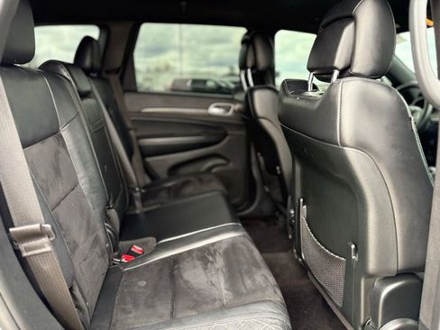 Used 2018 Jeep Grand Cherokee Altitude AWD/4WD image 25