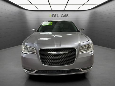 Used 2018 Chrysler 300 Limited w/ Safetytec Plus Group AWD/4WD image 2