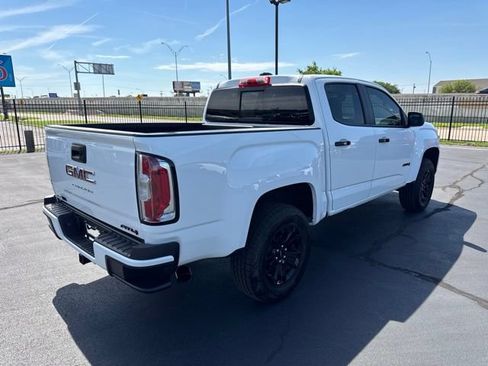 Used 2022 GMC Canyon AT4 AWD/4WD image 3