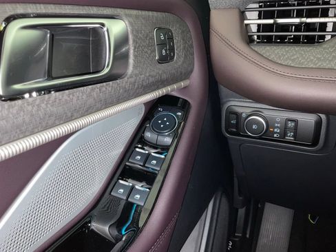 New 2026 Ford Explorer Platinum RWD image 21