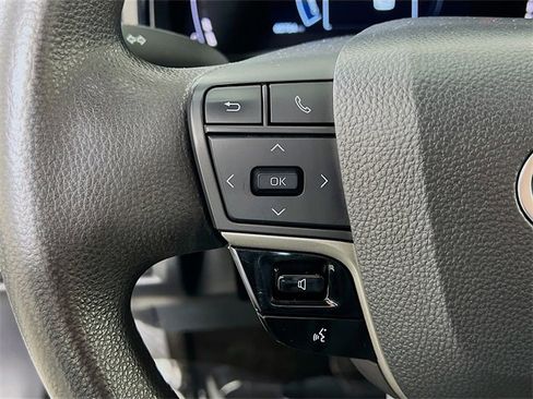 Used 2025 Toyota Camry LE image 13