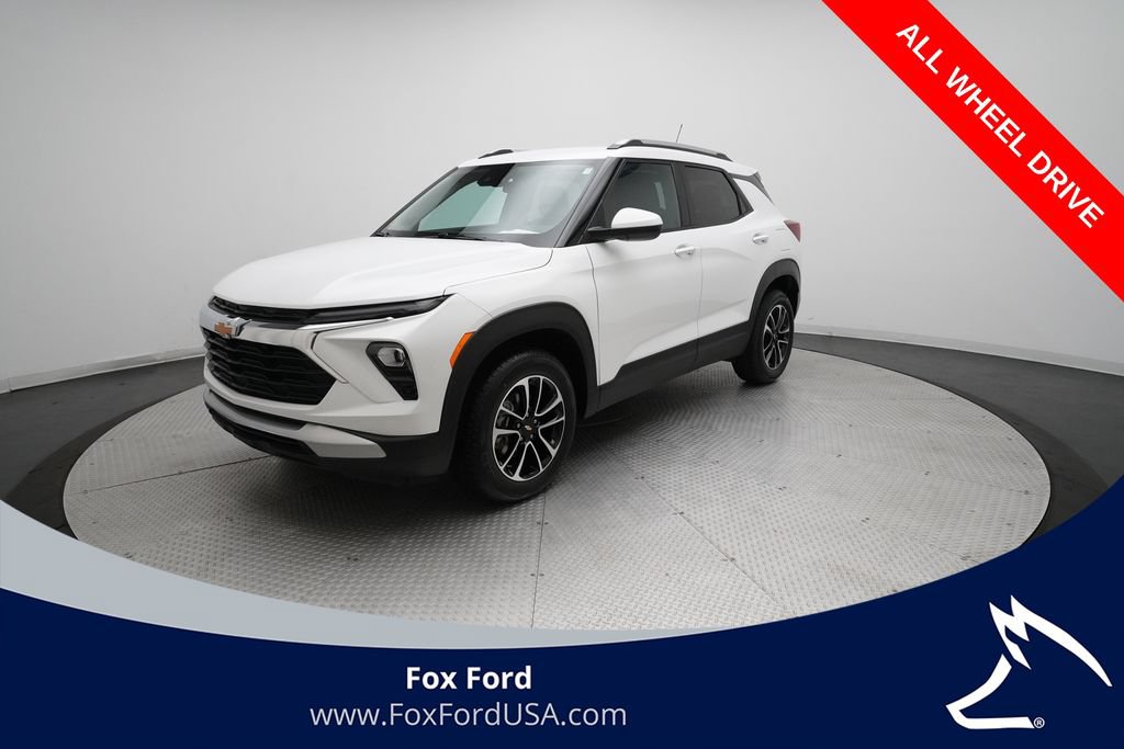 Used 2025 Chevrolet TrailBlazer LT AWD/4WD image 1