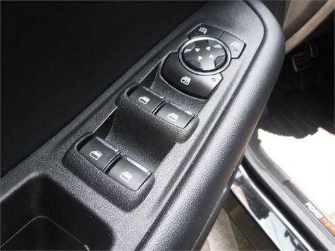 Used 2022 Ford Edge ST image 10