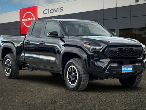 Used 2024 Toyota Tacoma TRD Off-Road image 10