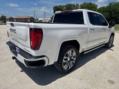Used 2025 GMC Sierra 1500 Denali w/ Denali Reserve Package AWD/4WD image 7