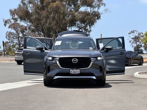 Certified 2024 MAZDA CX-90 Plug-In Hybrid w/ Premium Plus AWD/4WD image 29