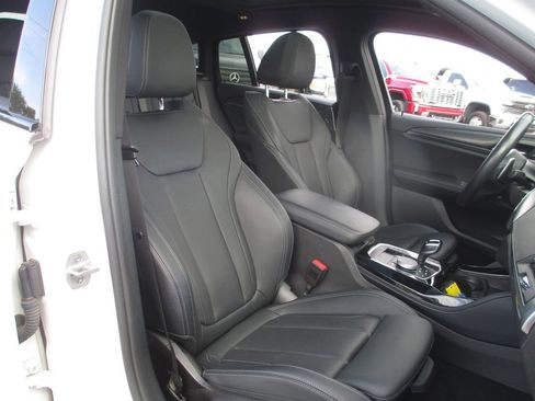 Used 2023 BMW X4 xDrive30i w/ M Sport Package AWD/4WD image 24