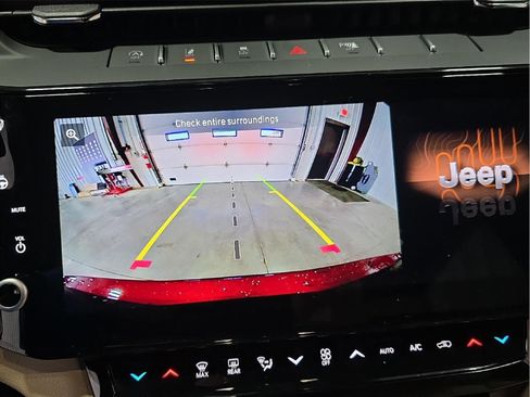 New 2026 Jeep Grand Cherokee L Limited w/ Trailer Tow Package image 20