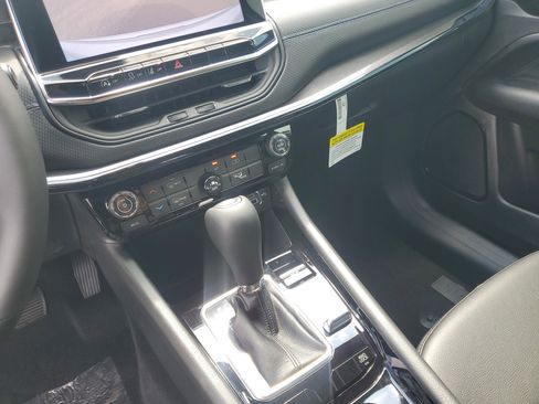 New 2026 Jeep Compass Latitude AWD/4WD image 21