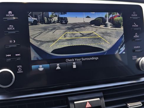 Used 2021 Honda Accord Sport image 11
