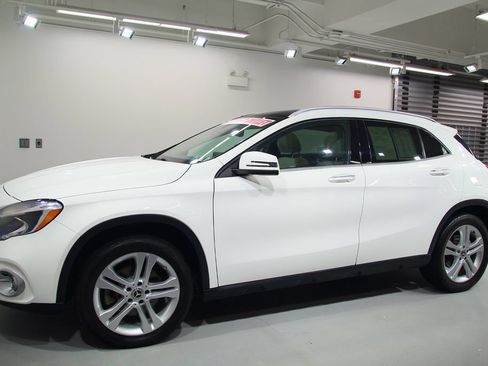 Used 2019 Mercedes-Benz GLA 250 4MATIC image 3