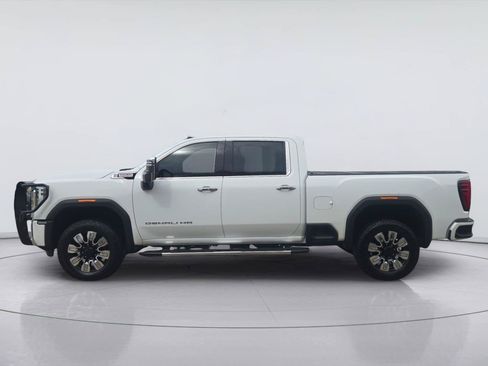 Used 2024 GMC Sierra 2500 Denali w/ Denali Reserve Package AWD/4WD image 2