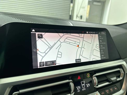 Used 2022 BMW 430i xDrive Convertible w/ M Sport Package image 19