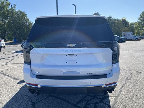 Used 2025 Chevrolet Tahoe Premier AWD/4WD image 6
