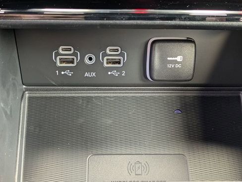 New 2025 Jeep Grand Cherokee Laredo w/ Luxury Tech Group I AWD/4WD image 30