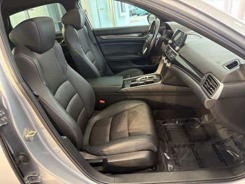 Used 2020 Honda Accord Sport image 25