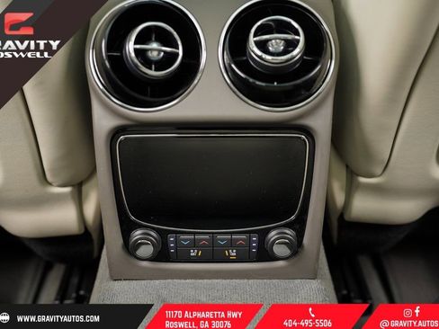 Used 2017 Jaguar XJ R-Sport image 40