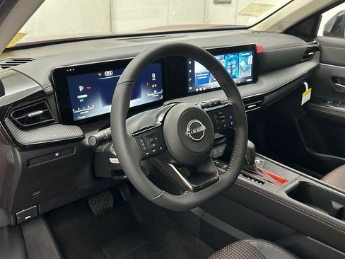New 2026 Nissan Kicks SR w/ Cold Weather Package image 17
