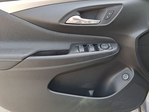 Used 2025 Buick Envista Avenir image 12