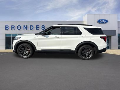 Used 2025 Ford Explorer ST-Line w/ Premium Package