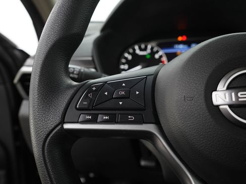 Used 2023 Nissan Altima 2.5 SV AWD/4WD image 24