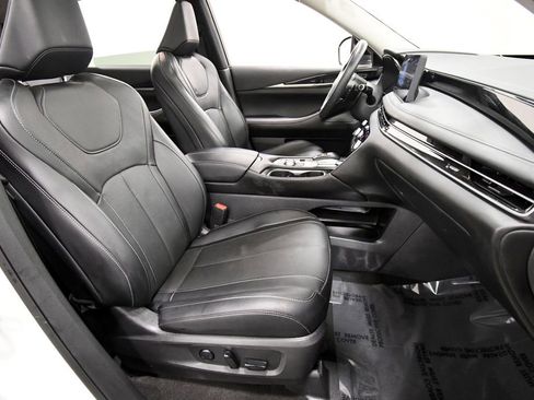 Used 2023 INFINITI QX60 Pure FWD image 19