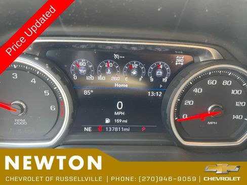 Used 2021 Chevrolet Tahoe Z71 w/ Z71 Off-Road Package AWD/4WD image 17