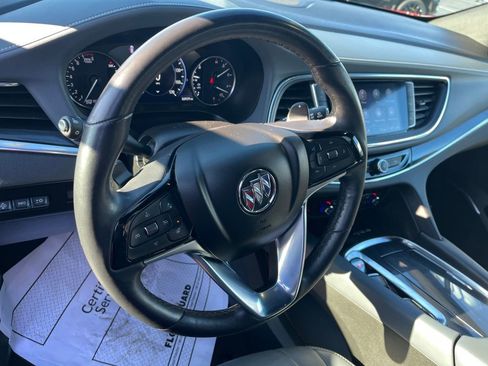 Used 2024 Buick Enclave Premium image 10