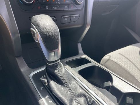 Used 2018 Ford Escape SE w/ SE Sync 3 Package AWD/4WD image 8