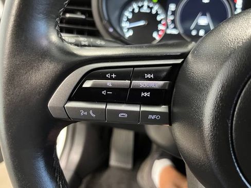 Used 2021 MAZDA MAZDA3 s FWD image 25